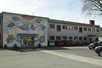 Volksschule Triester, Front mit Mosaik